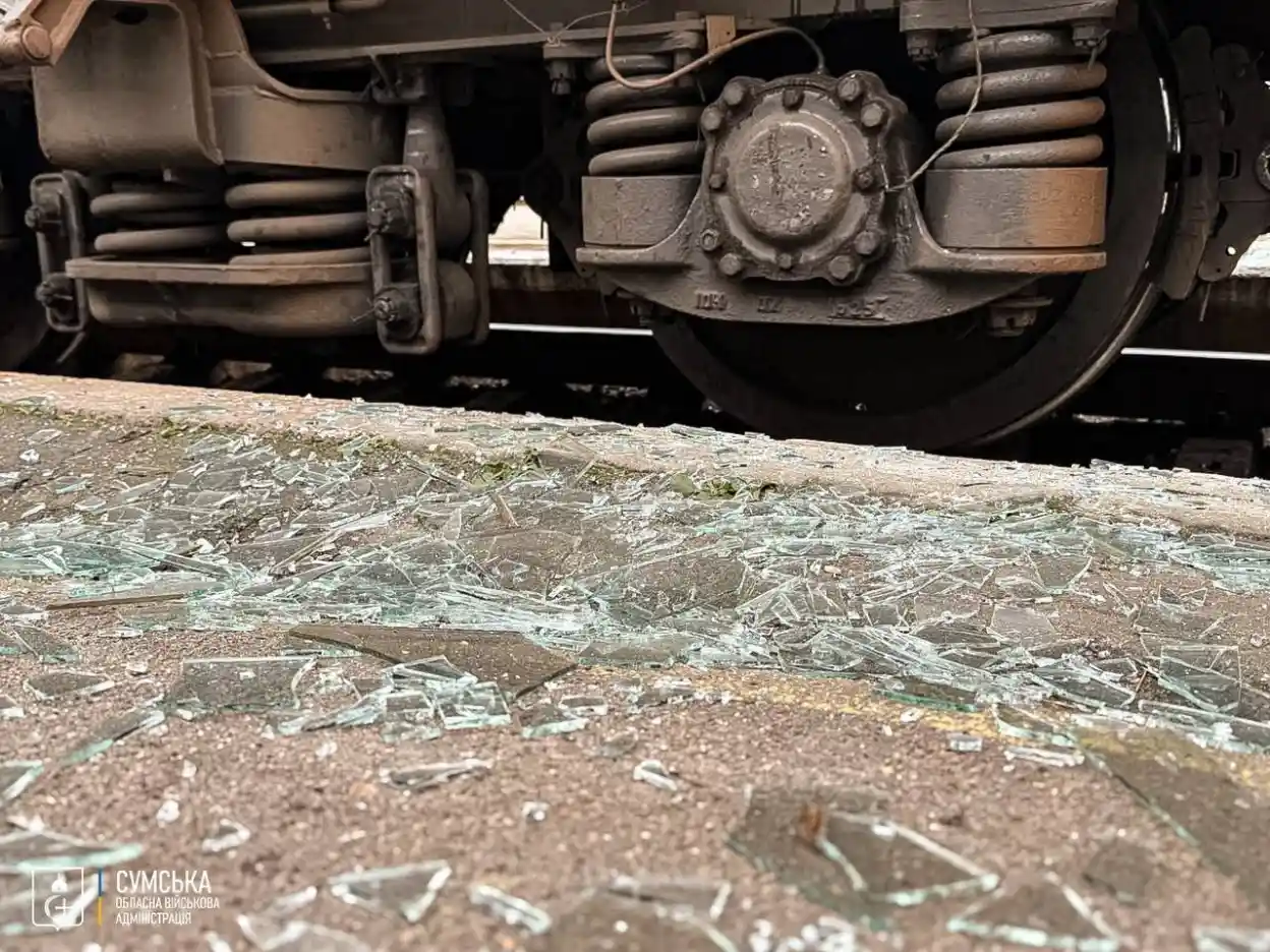 Суми під ударами дронів: російська армія цілий день атакує місто