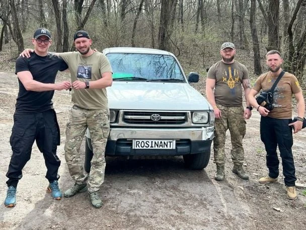 Арсен Мірзоян розкрив деталі фінансової підтримки фронту та власну позицію щодо служби