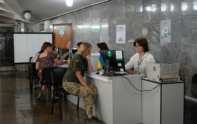 Полонені та родини зниклих отримали нові пільги на оформлення документів Полонені та родини зниклих отримали нові пільги на оформлення документів